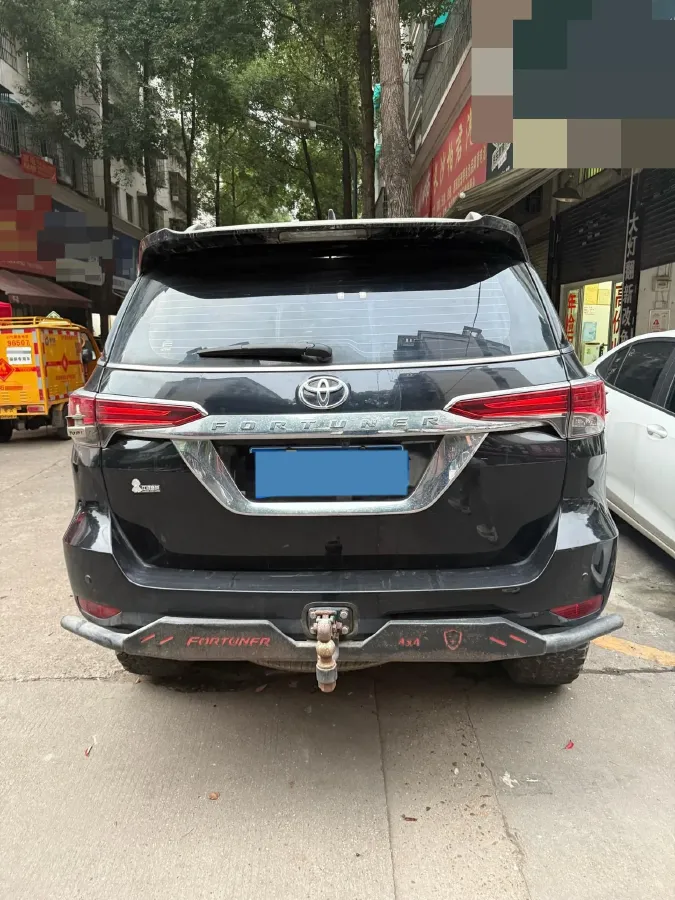 2015 Toyota Fortuner 2.7L 159HP L4 4AT,autocango,china used car exporter,china ev exporter,chinese used car exporter,chinese used ev exporter