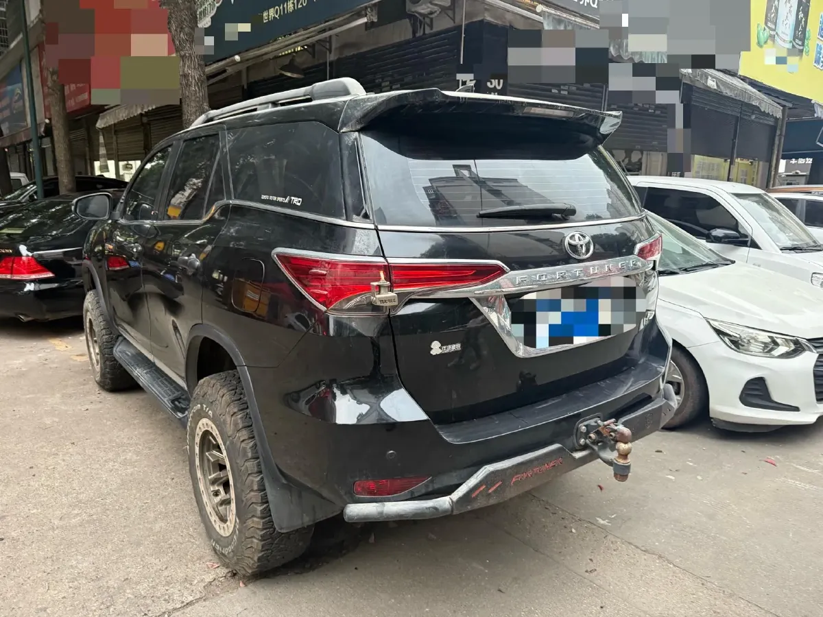 2015 Toyota Fortuner 2.7L 159HP L4 4AT,autocango,china used car exporter,china ev exporter,chinese used car exporter,chinese used ev exporter