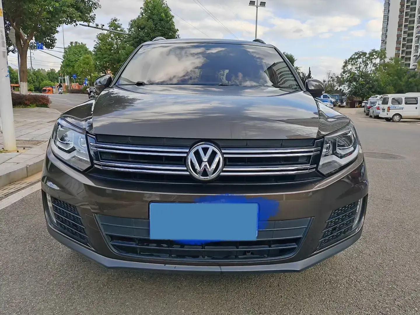 2016 VOLKSWAGEN TIGUAN thumbnail 2
