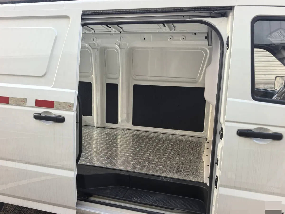 2024 Dongfeng YuFengEM27 BEV 41.86KWH,autocango,china used car exporter,china ev exporter,chinese used car exporter,chinese used ev exporter