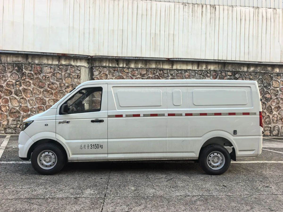 2024 Dongfeng YuFengEM27 BEV 41.86KWH,autocango,china used car exporter,china ev exporter,chinese used car exporter,chinese used ev exporter