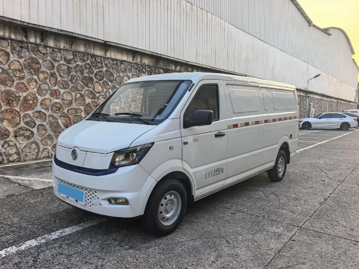 2024 Dongfeng YuFengEM27 BEV 41.86KWH,autocango,china used car exporter,china ev exporter,chinese used car exporter,chinese used ev exporter