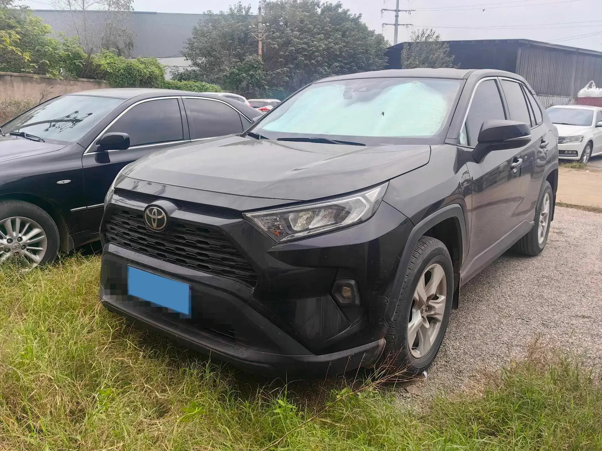 2023 TOYOTA RAV4 view 1