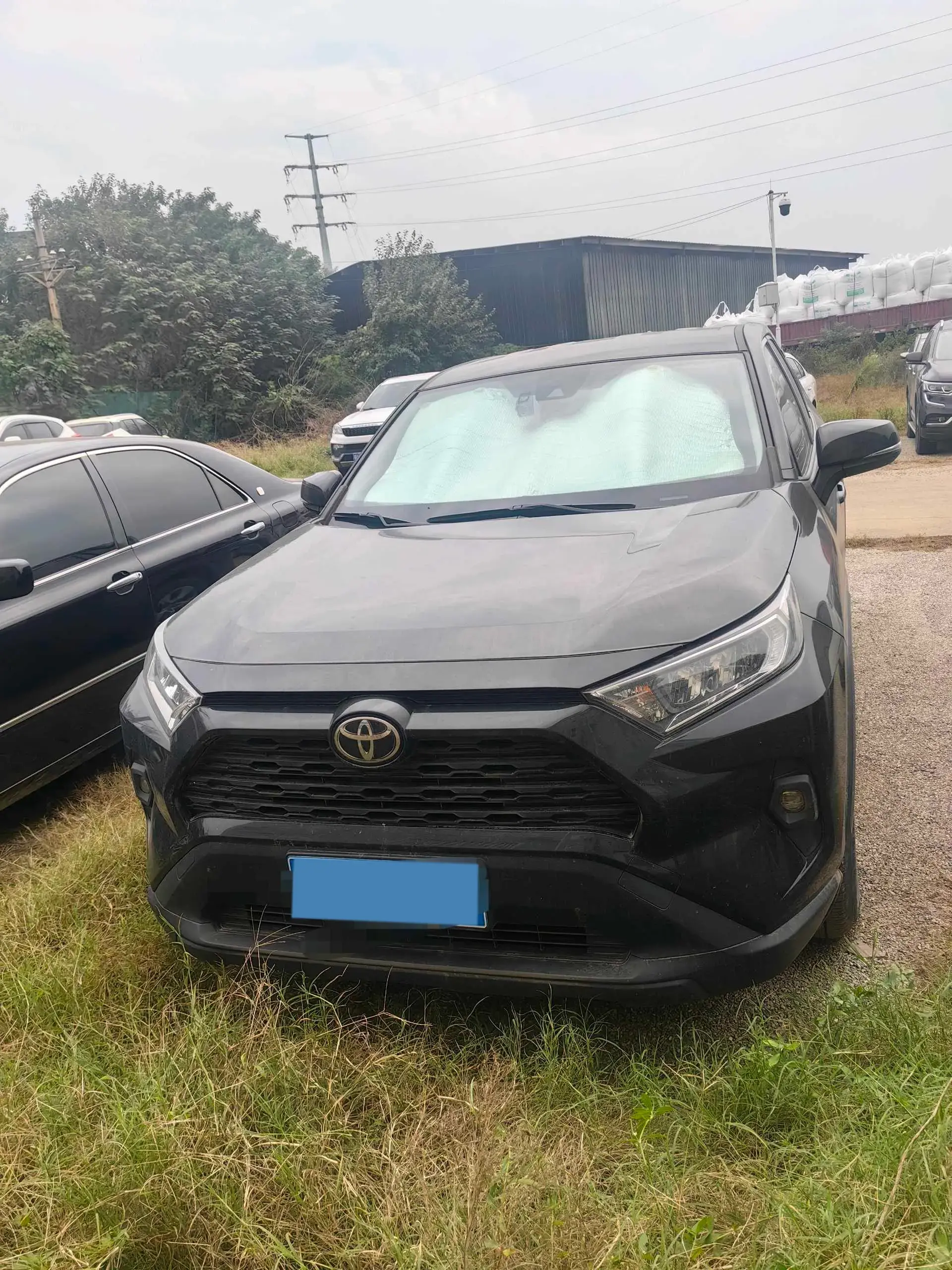 2023 TOYOTA RAV4 thumbnail 2