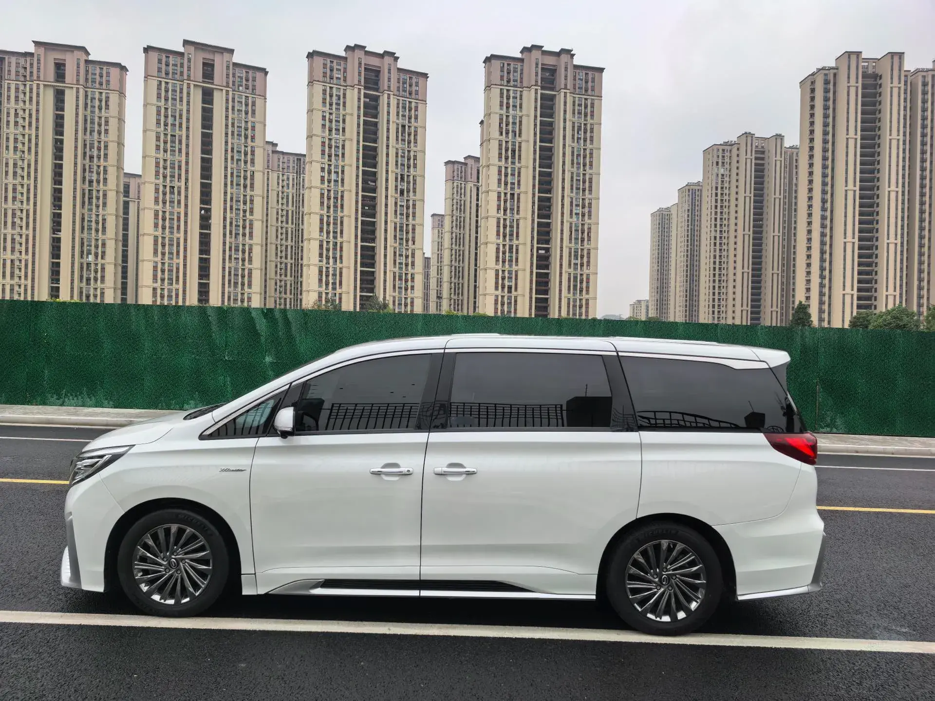 2021 GAC TRUMPCHI thumbnail 3