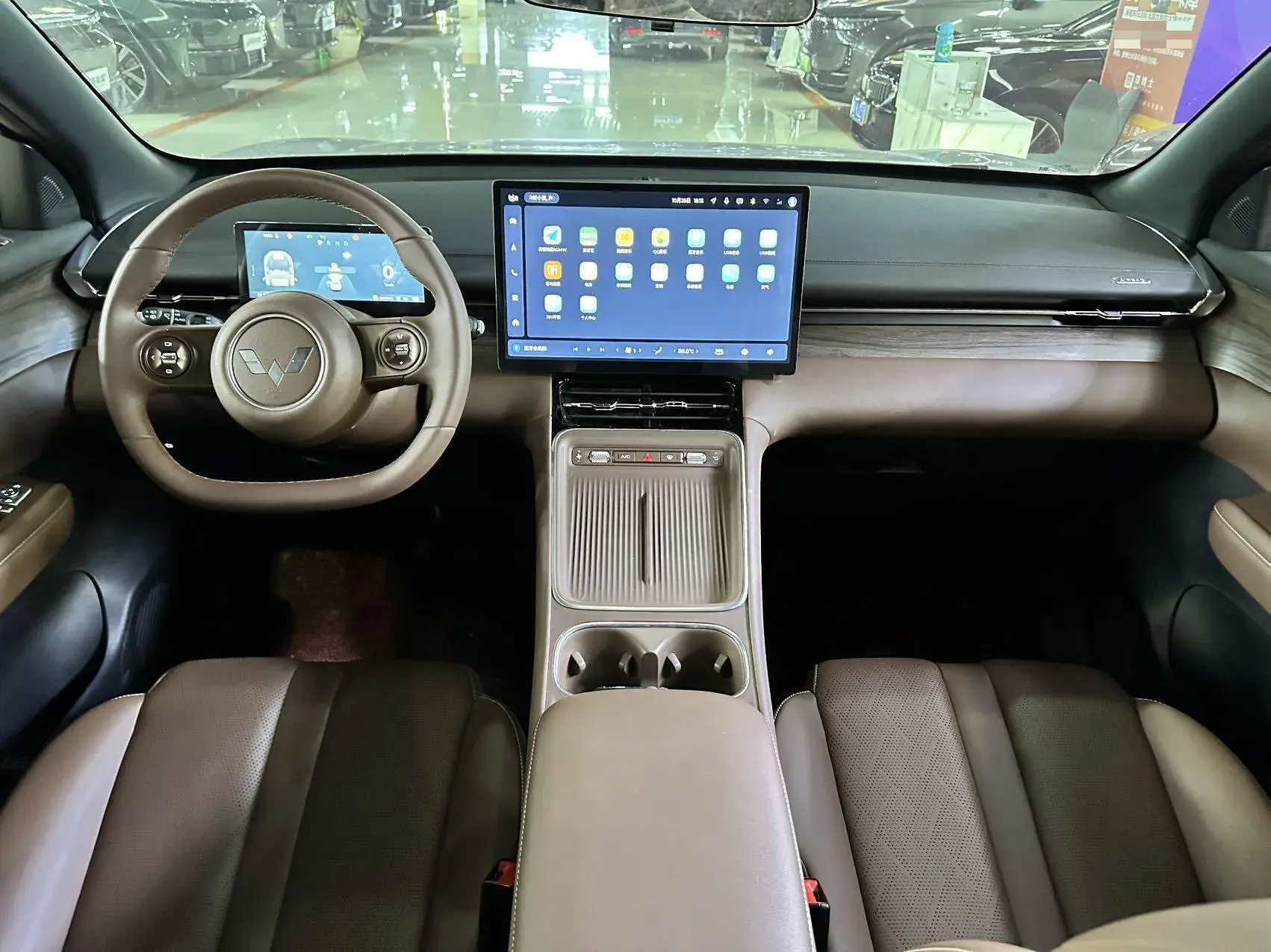 2024 WULING XINGGUANGS thumbnail 3