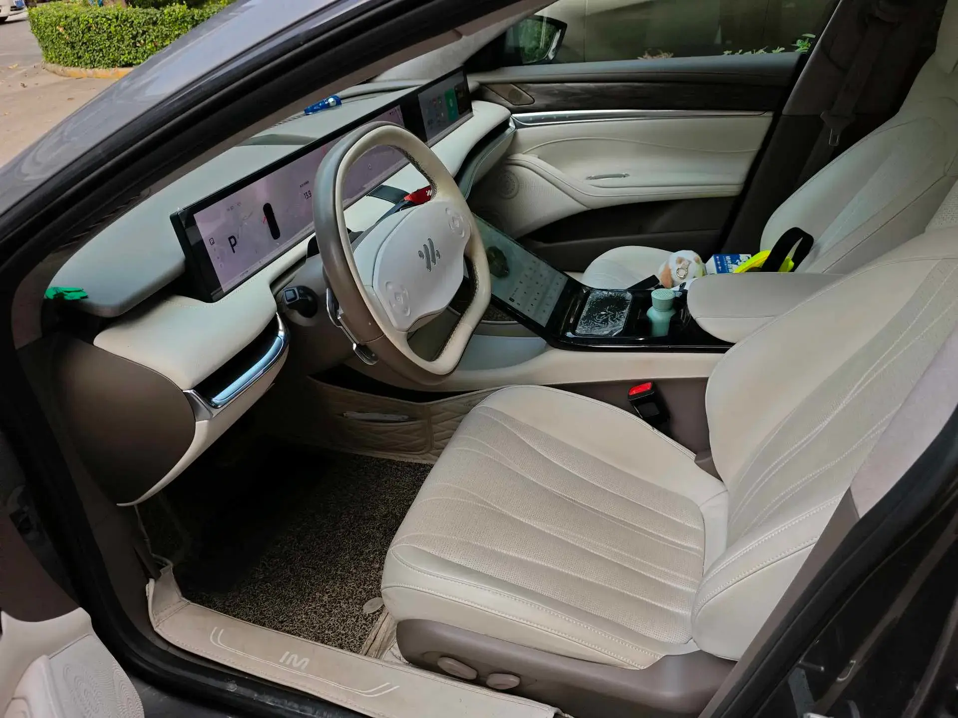 2022 IM L7 thumbnail 3