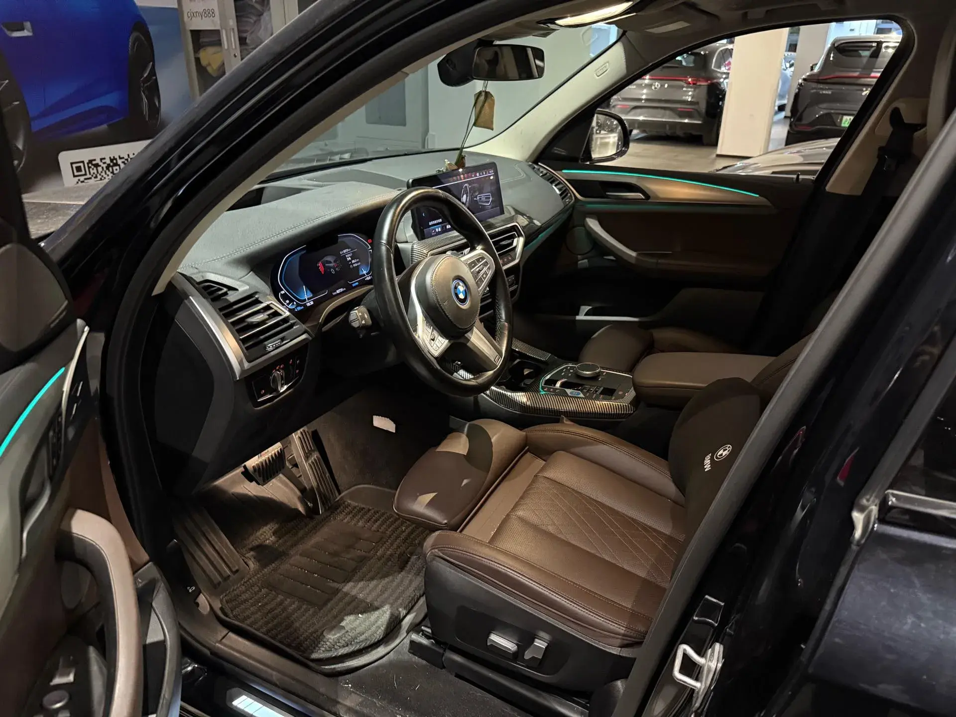 2022 BMW IX3 thumbnail 2