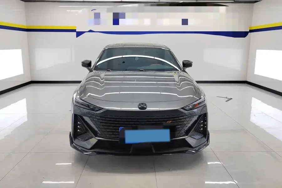 2023 CHANGAN UNI-V thumbnail 3