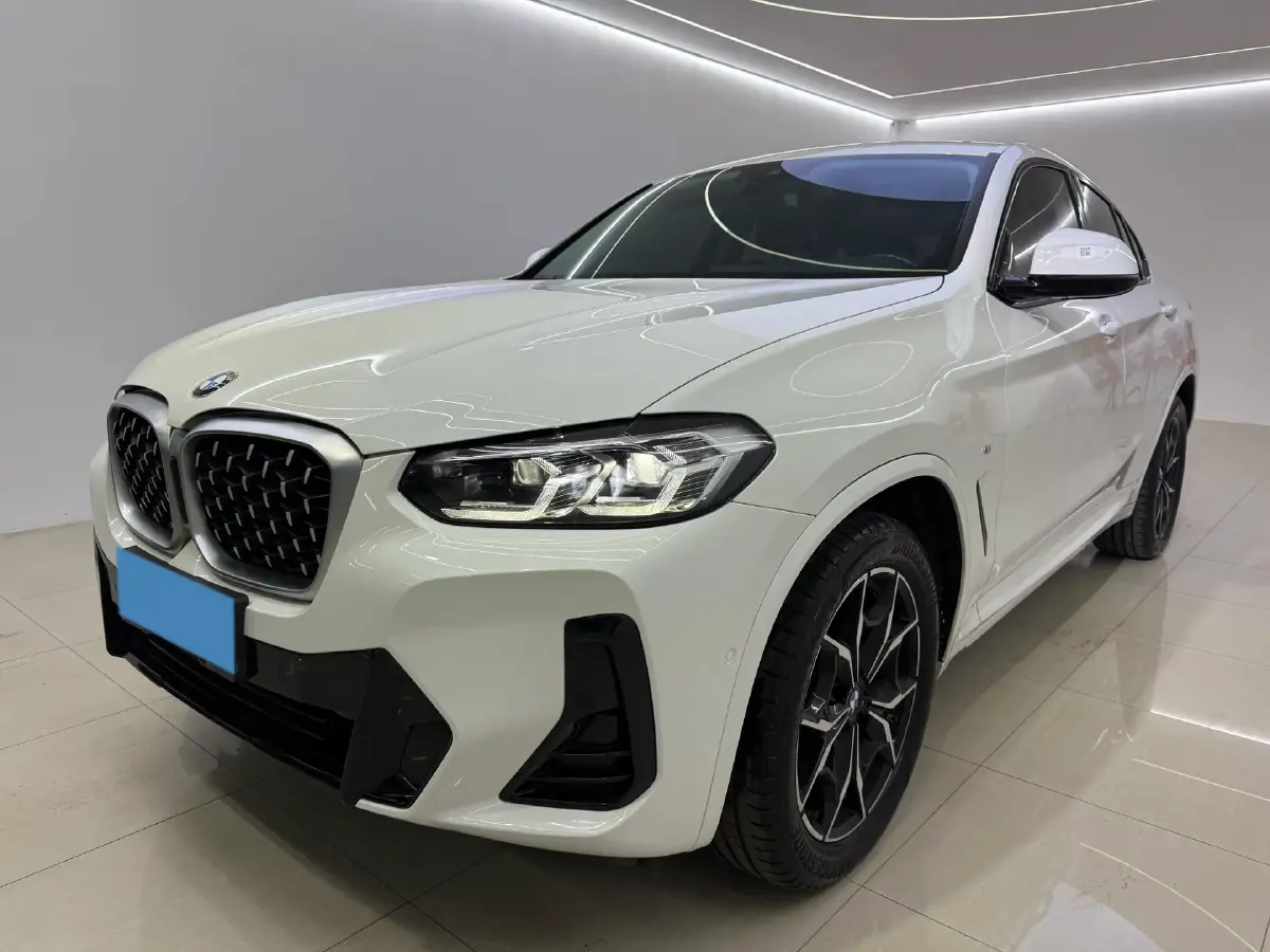 2022 BMW X4 2.0T 245HP L4 8AT