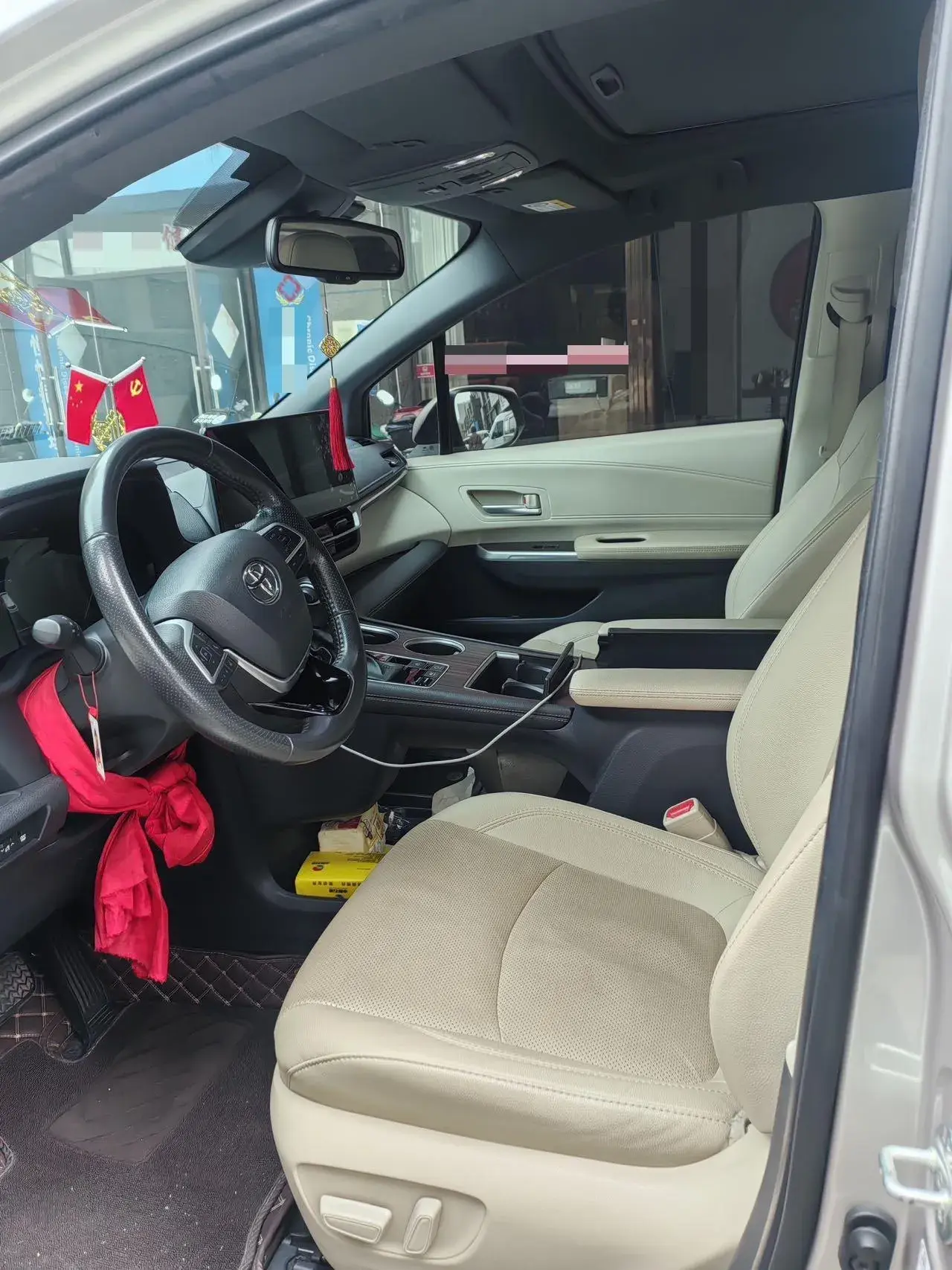 2021 TOYOTA SIENNA thumbnail 4