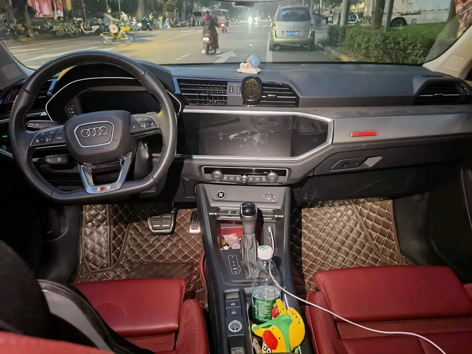 2021 AUDI Q3 thumbnail 4