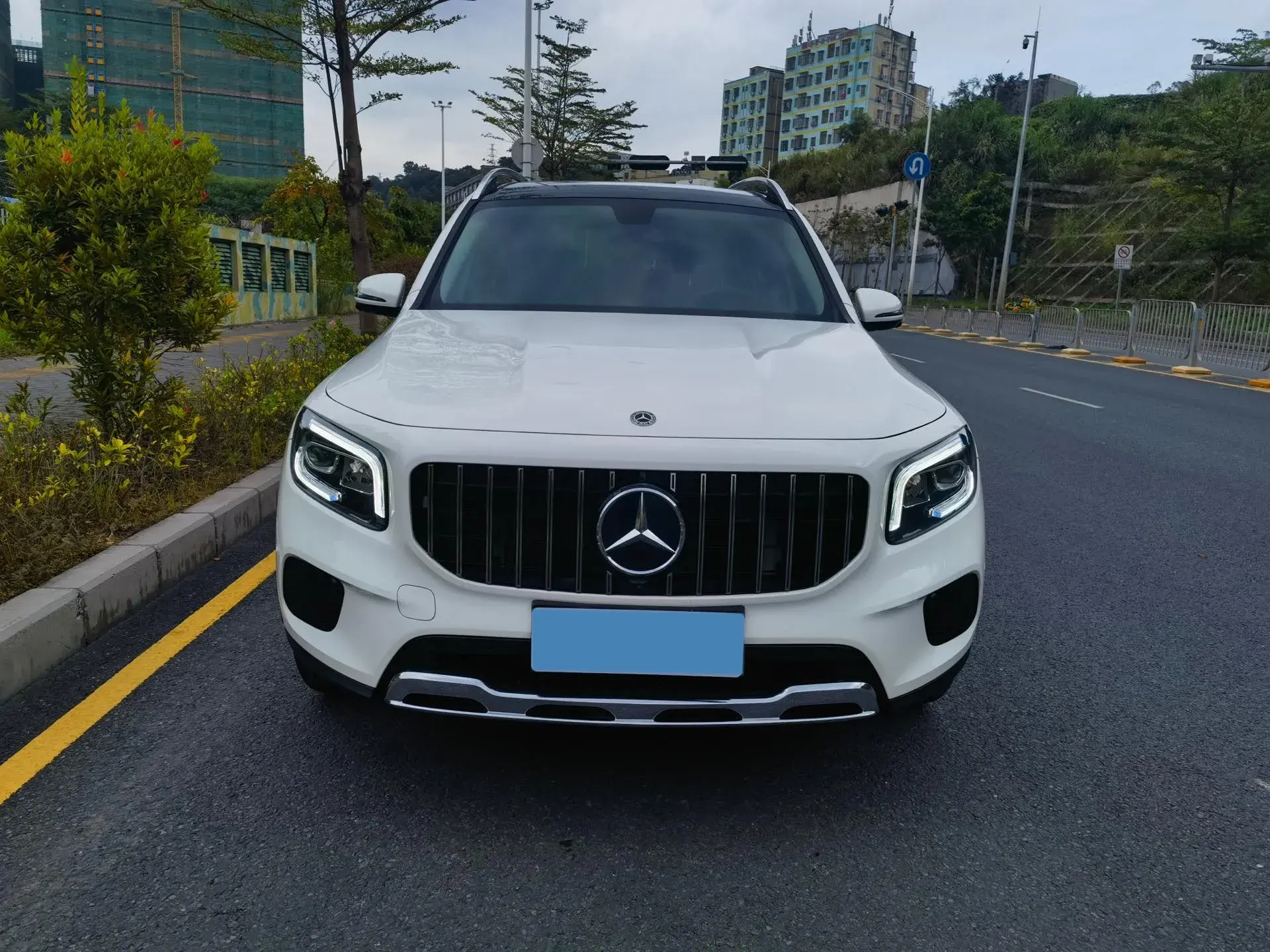 2020 MERCEDES-BENZ GLB thumbnail 2