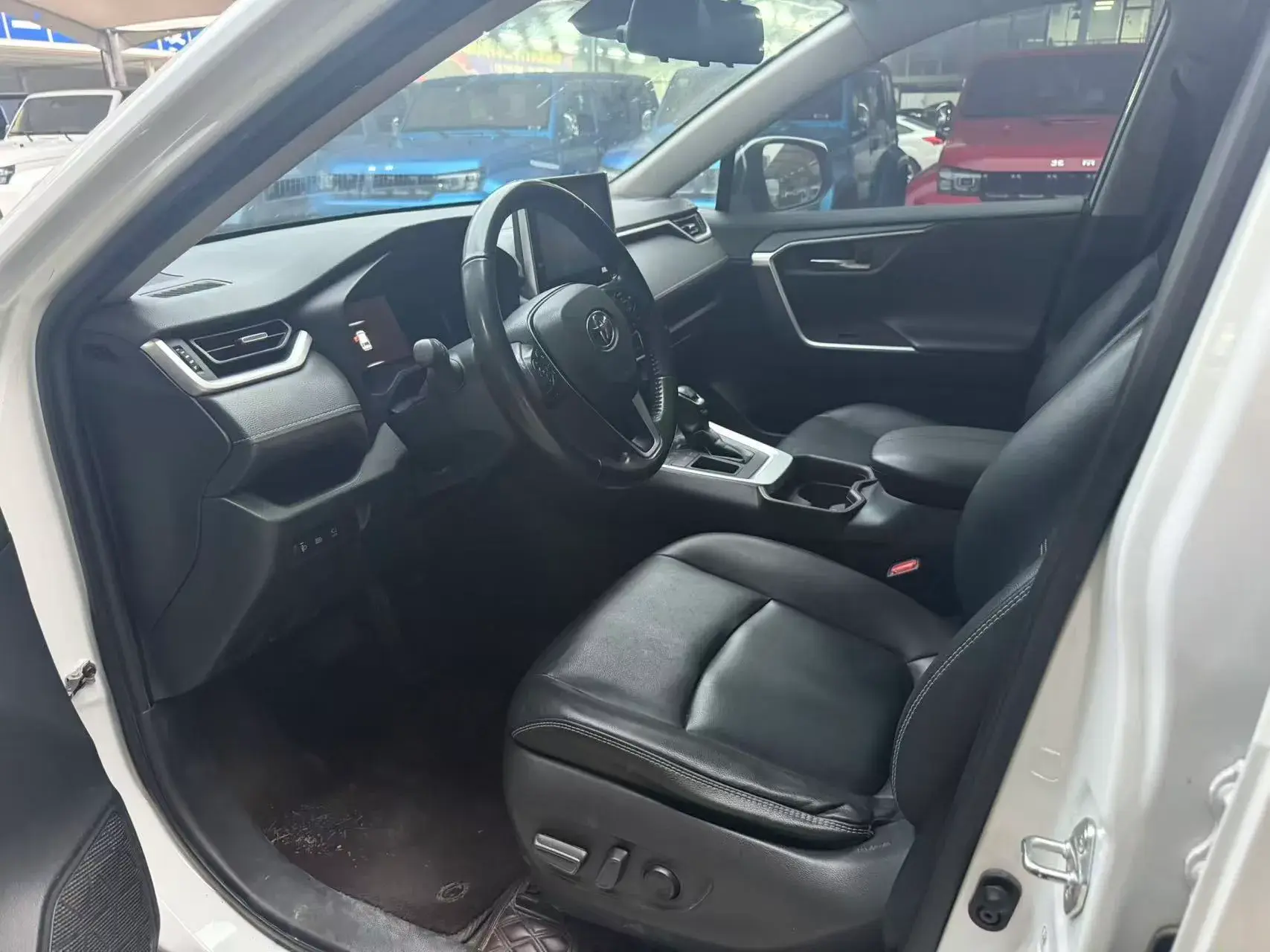 2021 TOYOTA RAV4 thumbnail 2