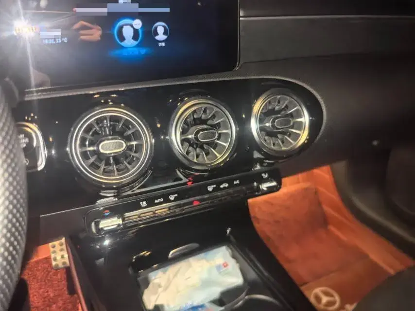 2023 MERCEDES-BENZ CLA thumbnail 3