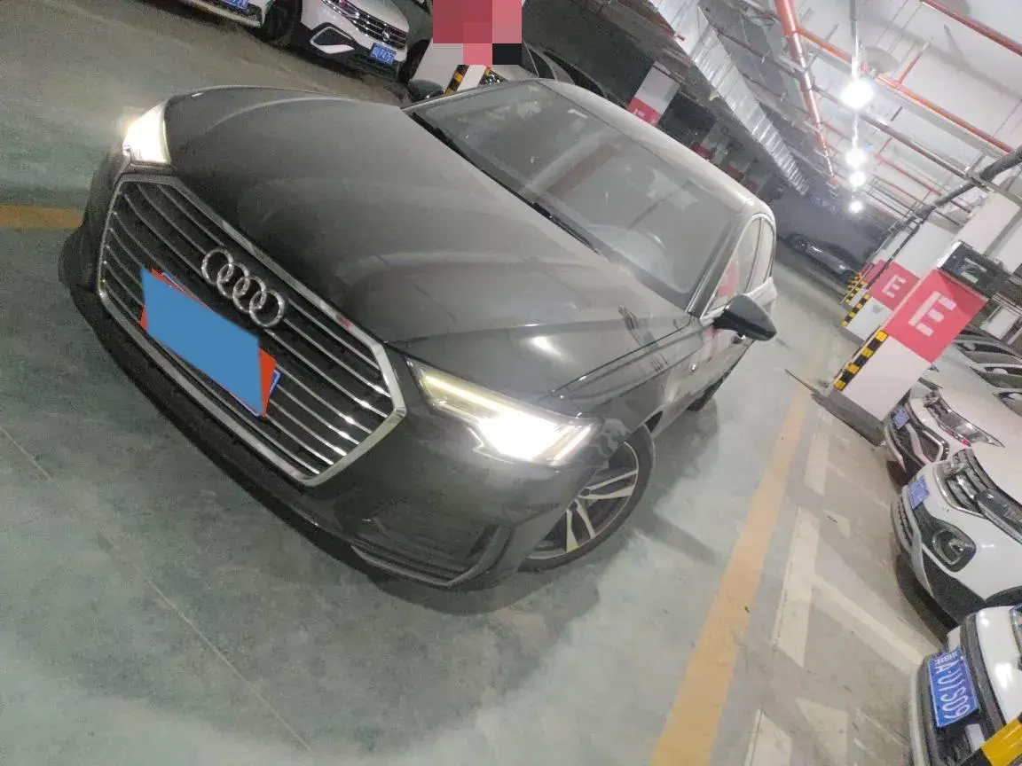 2022 AUDI A6L view 1