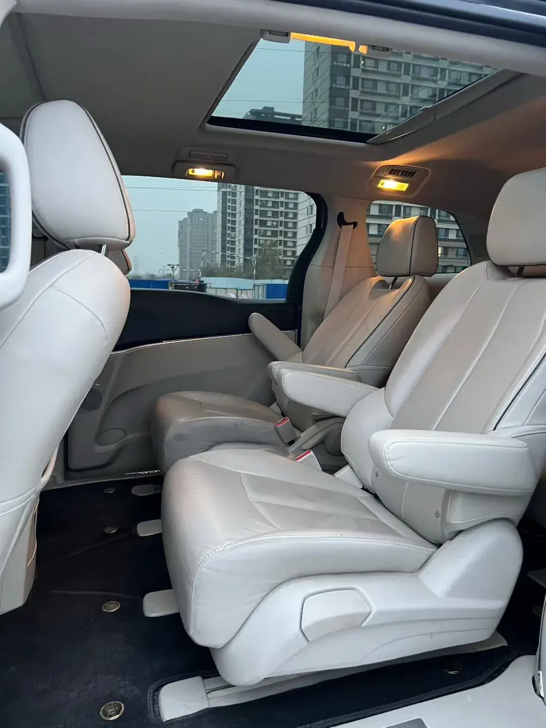 2021 BUICK GL8 thumbnail 4