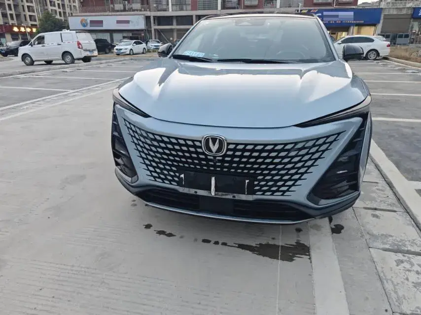 2022 CHANGAN UNI-T thumbnail 2