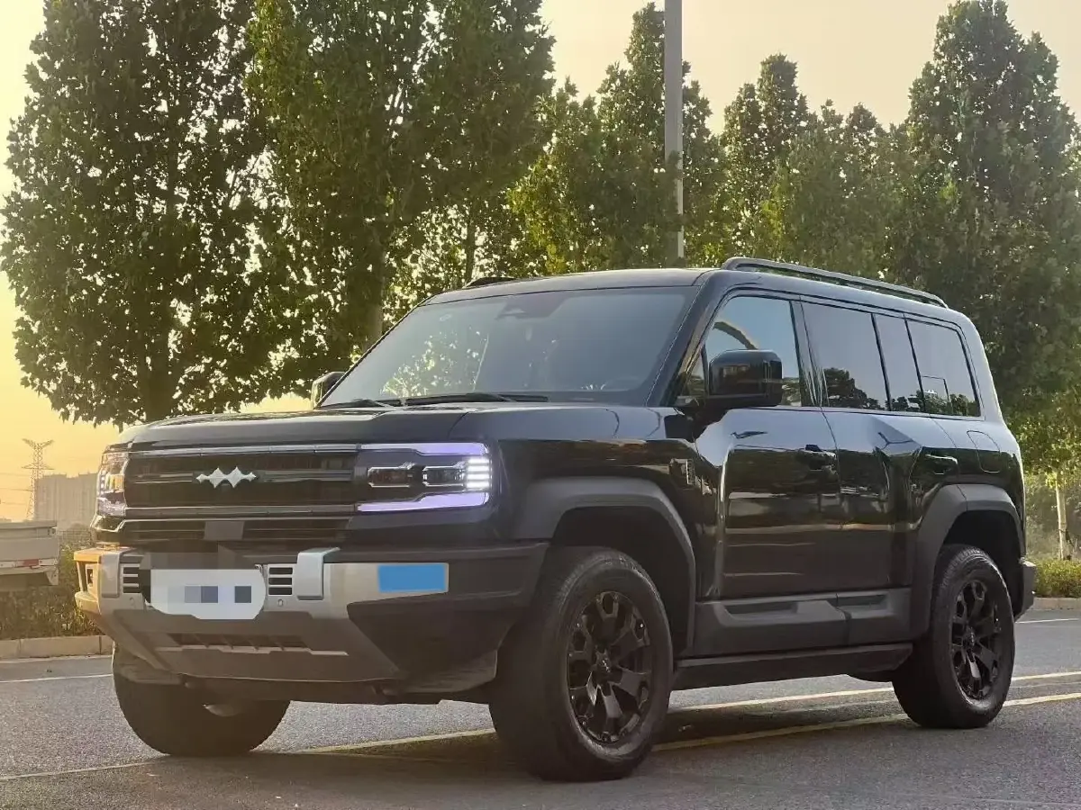 2023 FangChengBao Bao 5 1.5T 194HP L4 E-CVT PHEV 31.8KWH