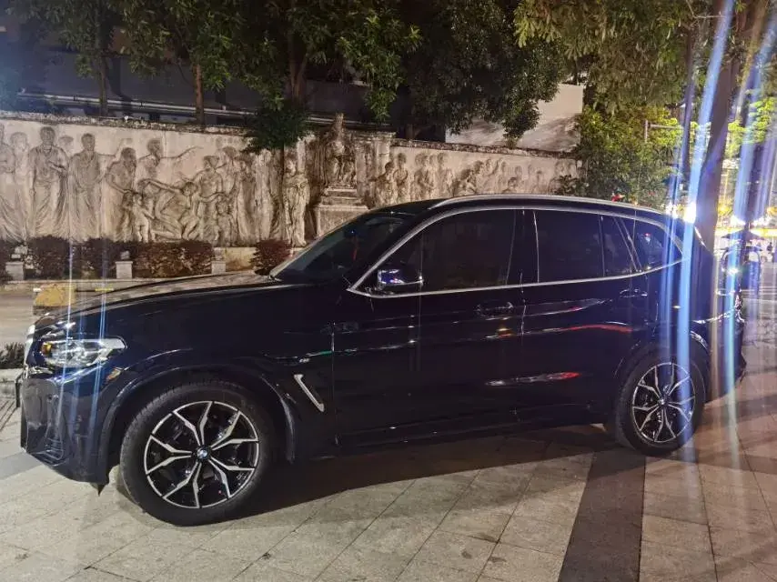 2022 BMW X3 thumbnail 3