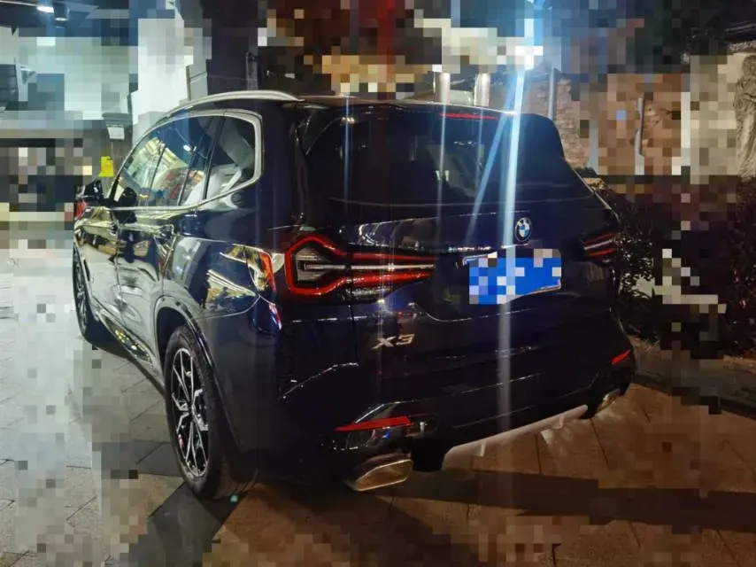 2022 BMW X3 thumbnail 4