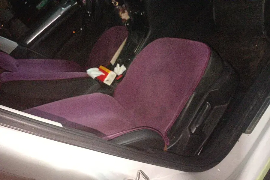 2020 VOLKSWAGEN GOLF thumbnail 4