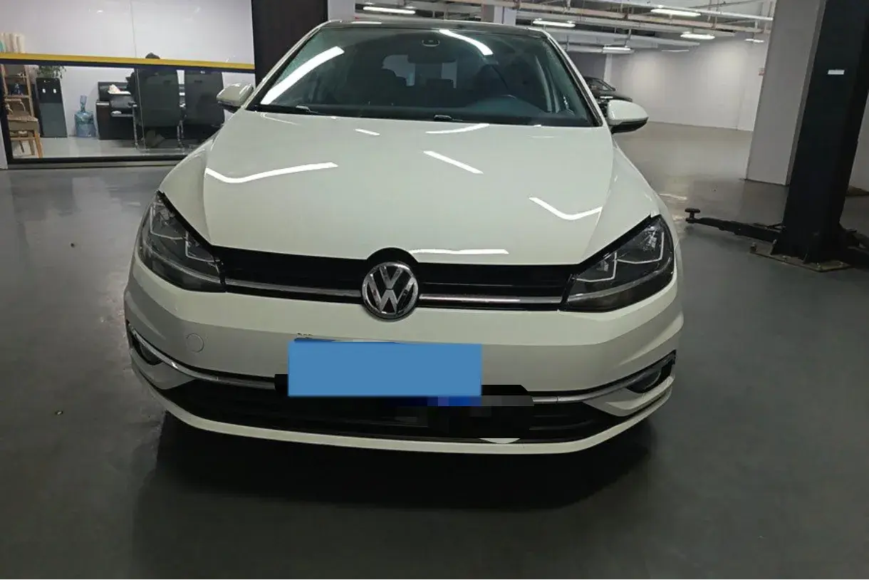 2020 VOLKSWAGEN GOLF thumbnail 3