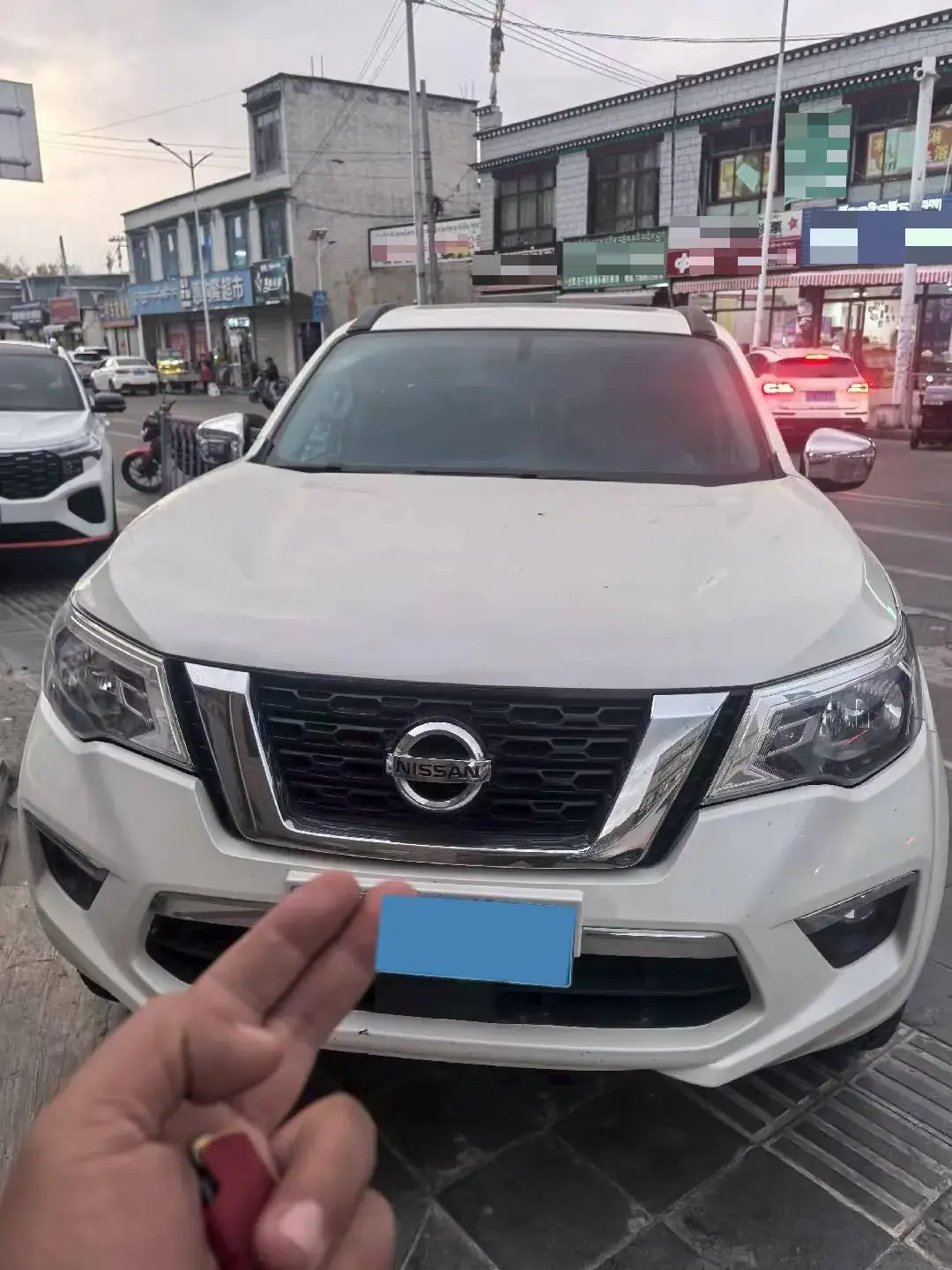 2020 NISSAN TERRA thumbnail 2