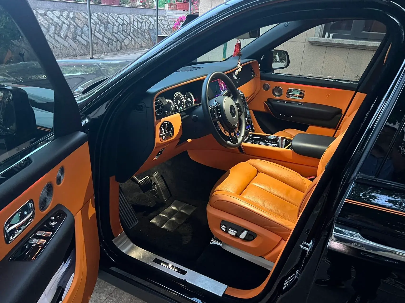 2020 ROLLS-ROYCE CULLINAN thumbnail 4