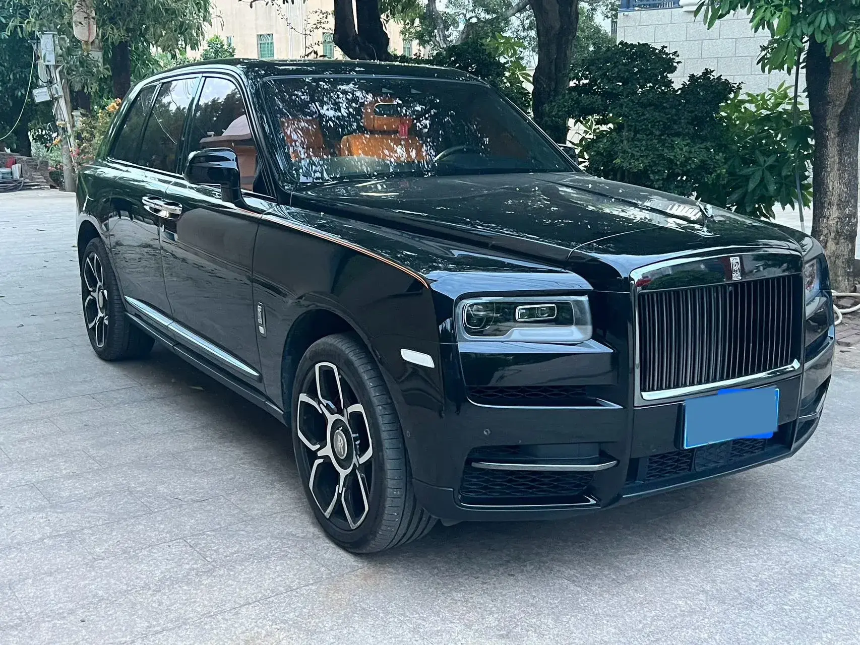 2020 ROLLS-ROYCE CULLINAN thumbnail 2