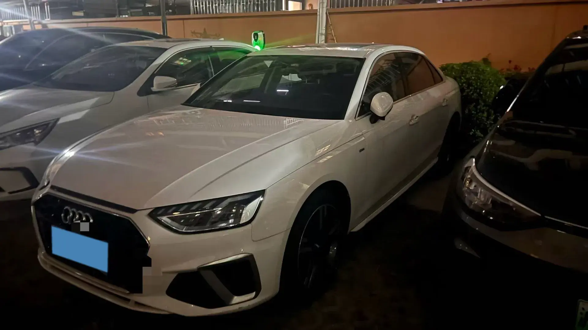 2020 AUDI A4L view 1