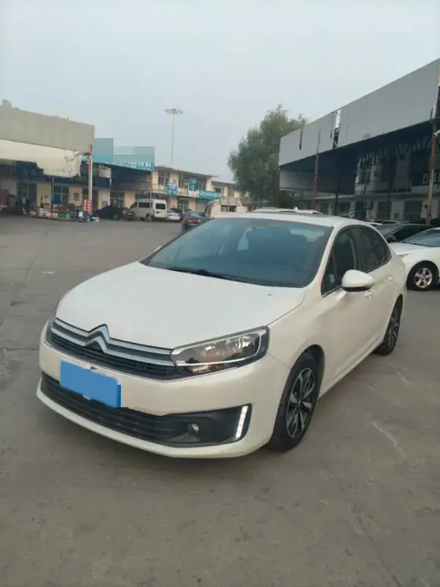 2018 Citroen C4 C-Quatre 1.6L 117HP L4 5MT