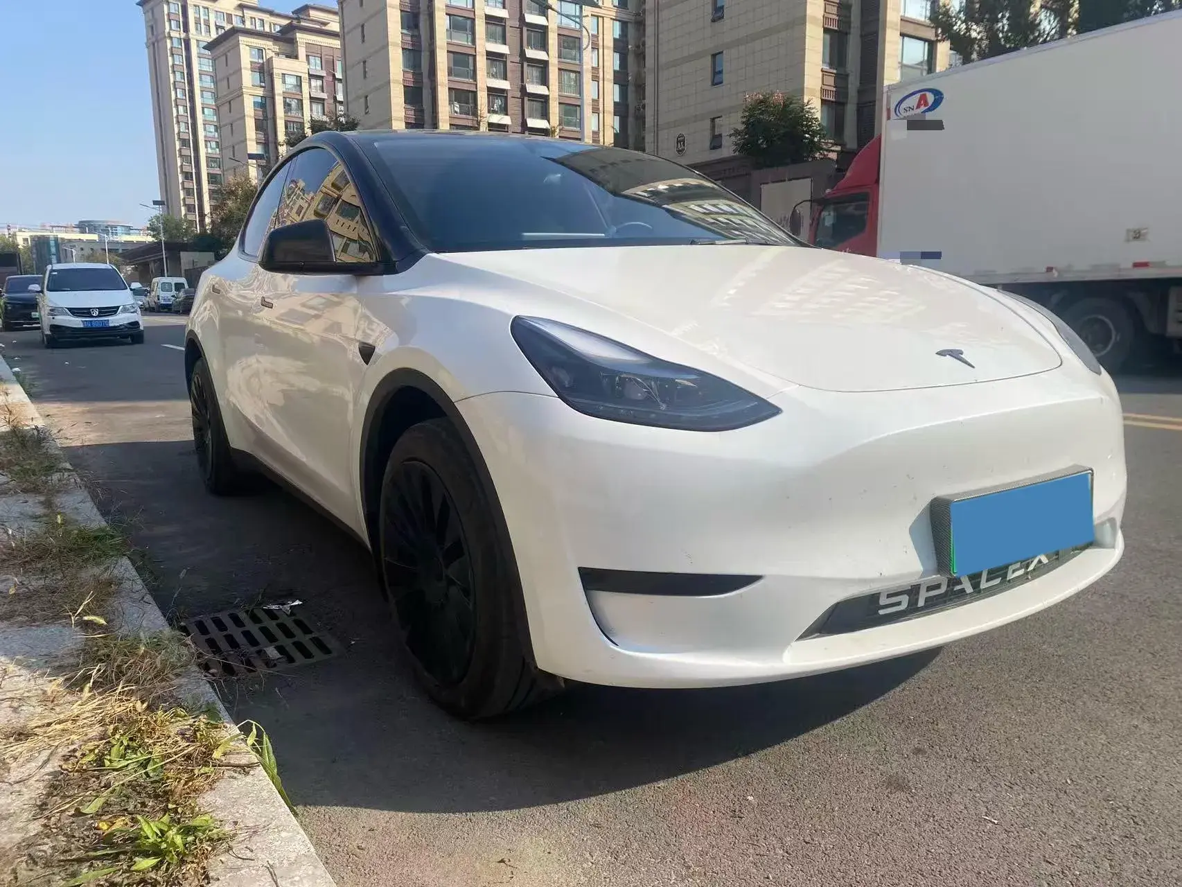 2024 TESLA MODEL thumbnail 2