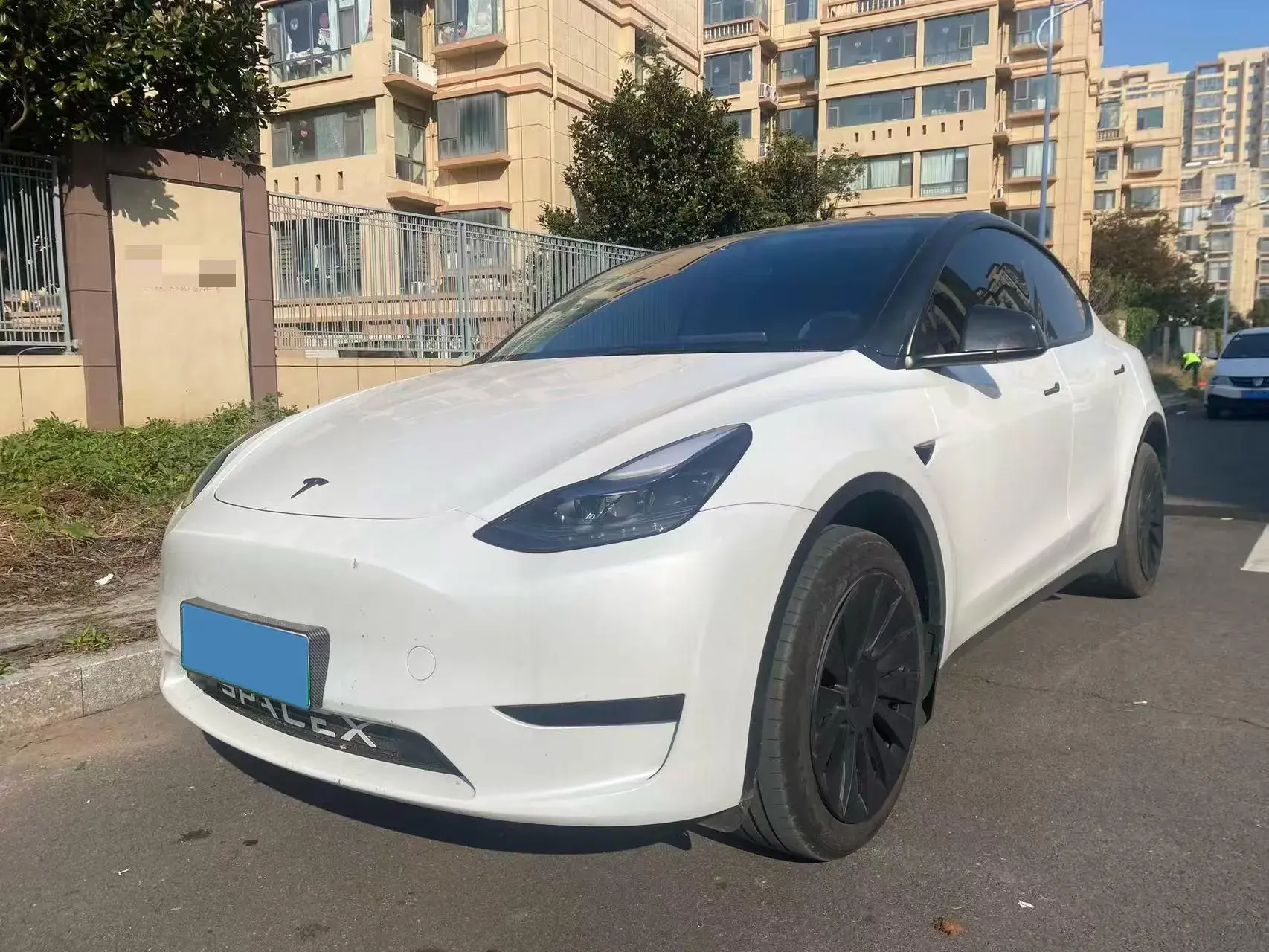 2024 TESLA MODEL view 1