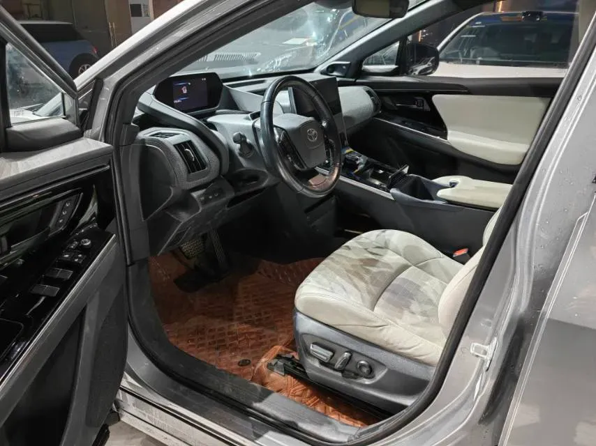 2022 Toyota bZ4X BEV 66.7KWH,autocango,china used car exporter,china ev exporter,chinese used car exporter,chinese used ev exporter