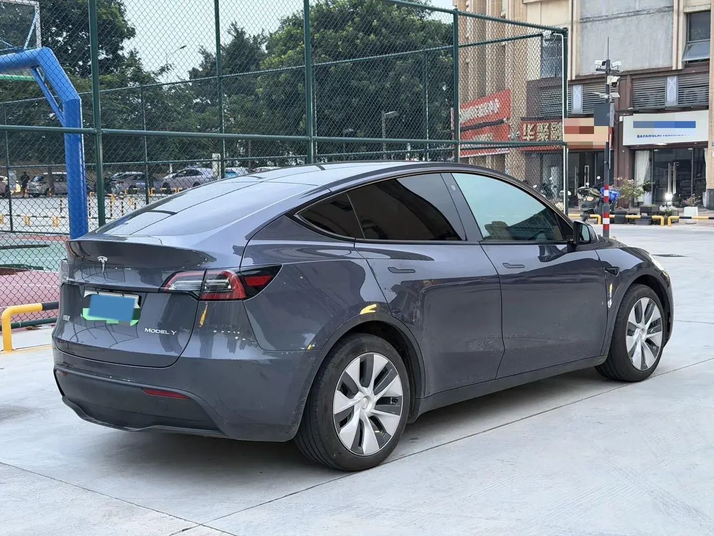 2022 TESLA MODEL thumbnail 2