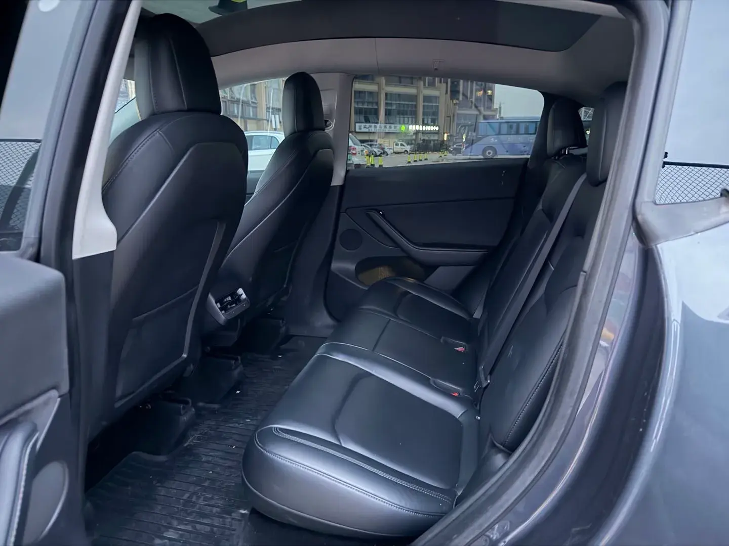 2022 TESLA MODEL thumbnail 4