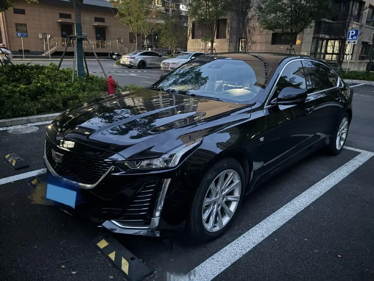 2020 Cadillac CT5 2.0T 241HP L4 10AT