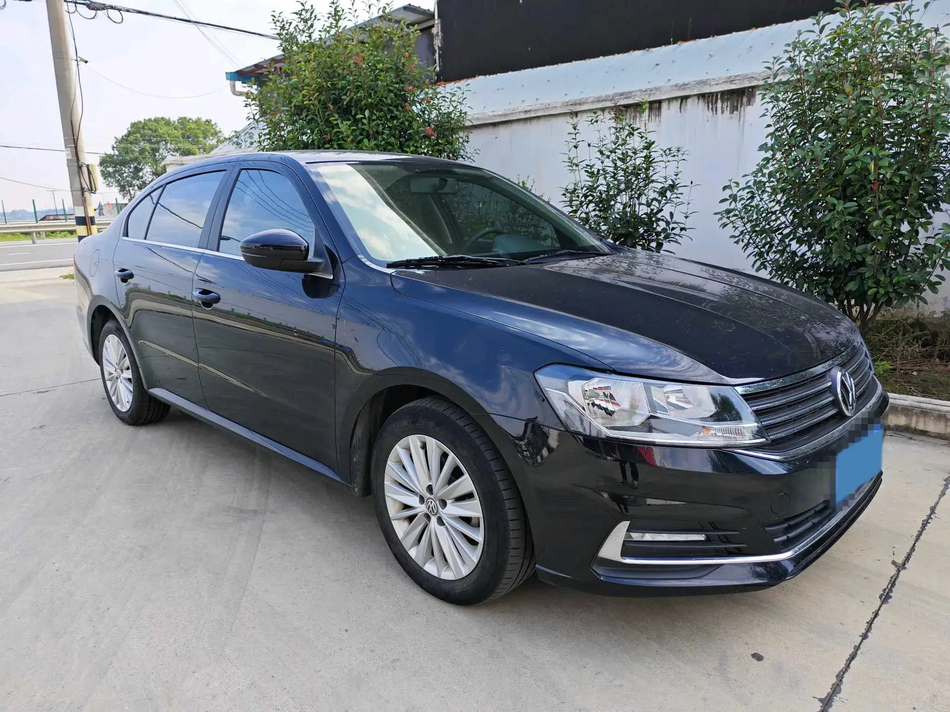 2019 VOLKSWAGEN LAVIDA thumbnail 3