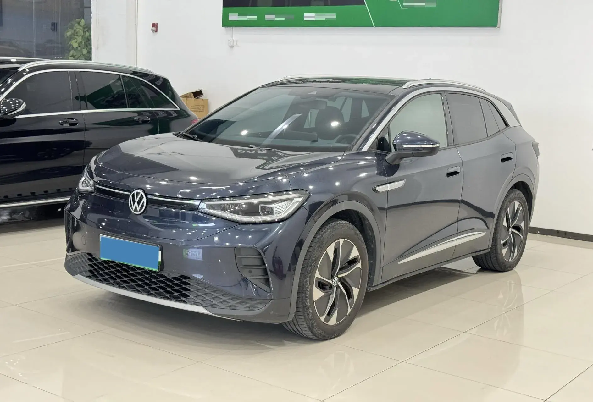 2024 VOLKSWAGEN ID.4 view 1