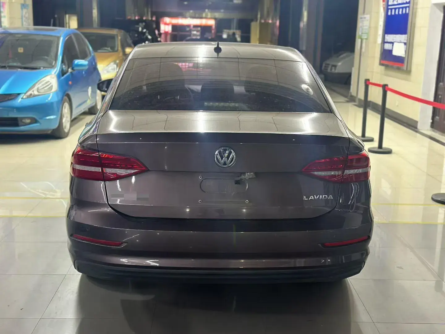 2018 VOLKSWAGEN LAVIDA thumbnail 4