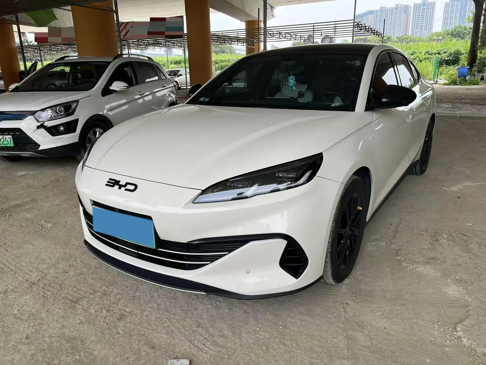 2024 BYD SEAL view 1