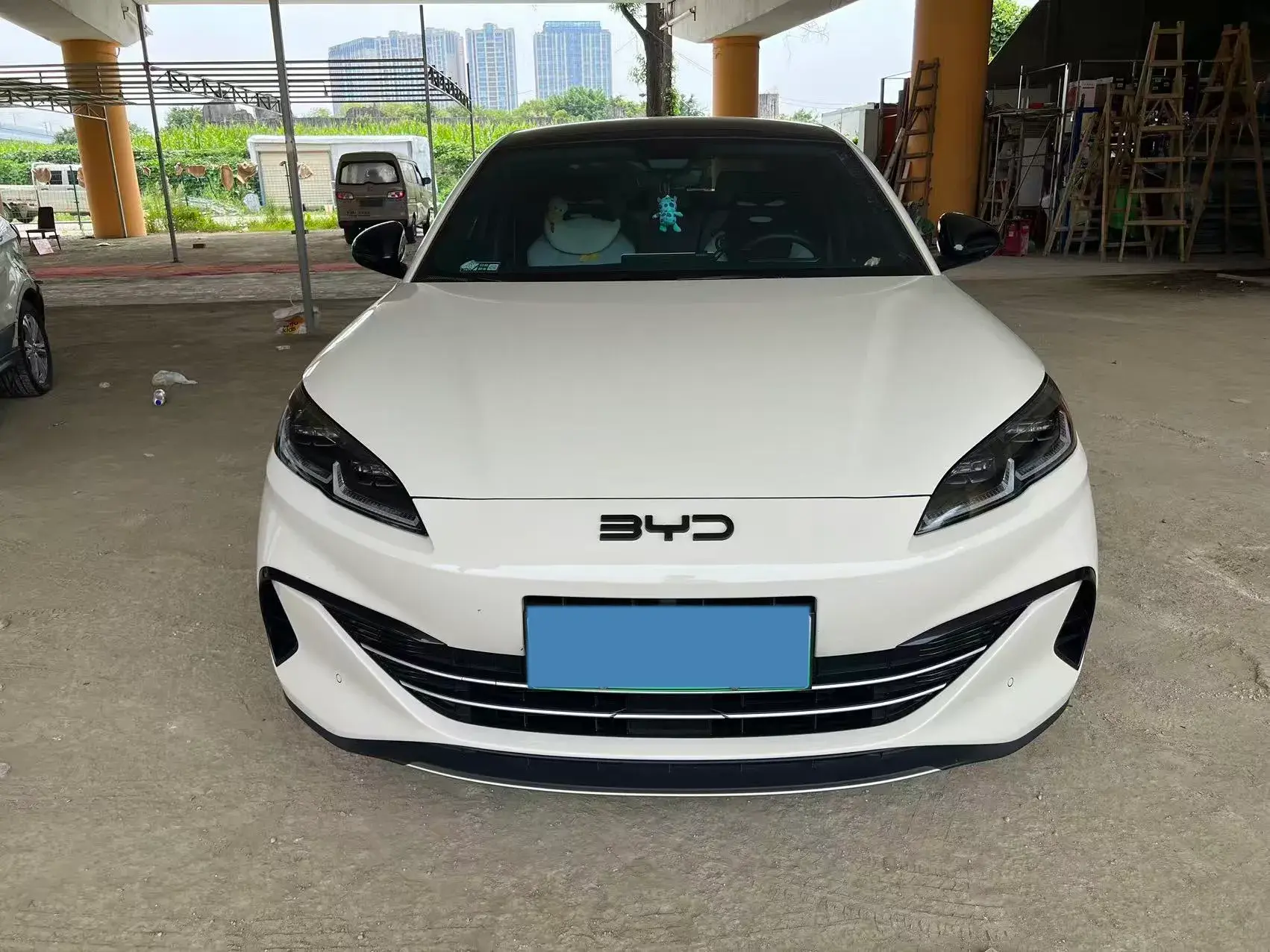 2024 BYD SEAL thumbnail 2