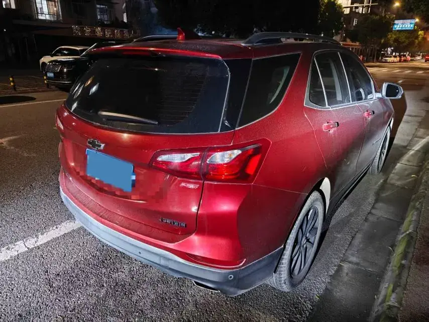 2018 CHEVROLET EQUINOX thumbnail 2