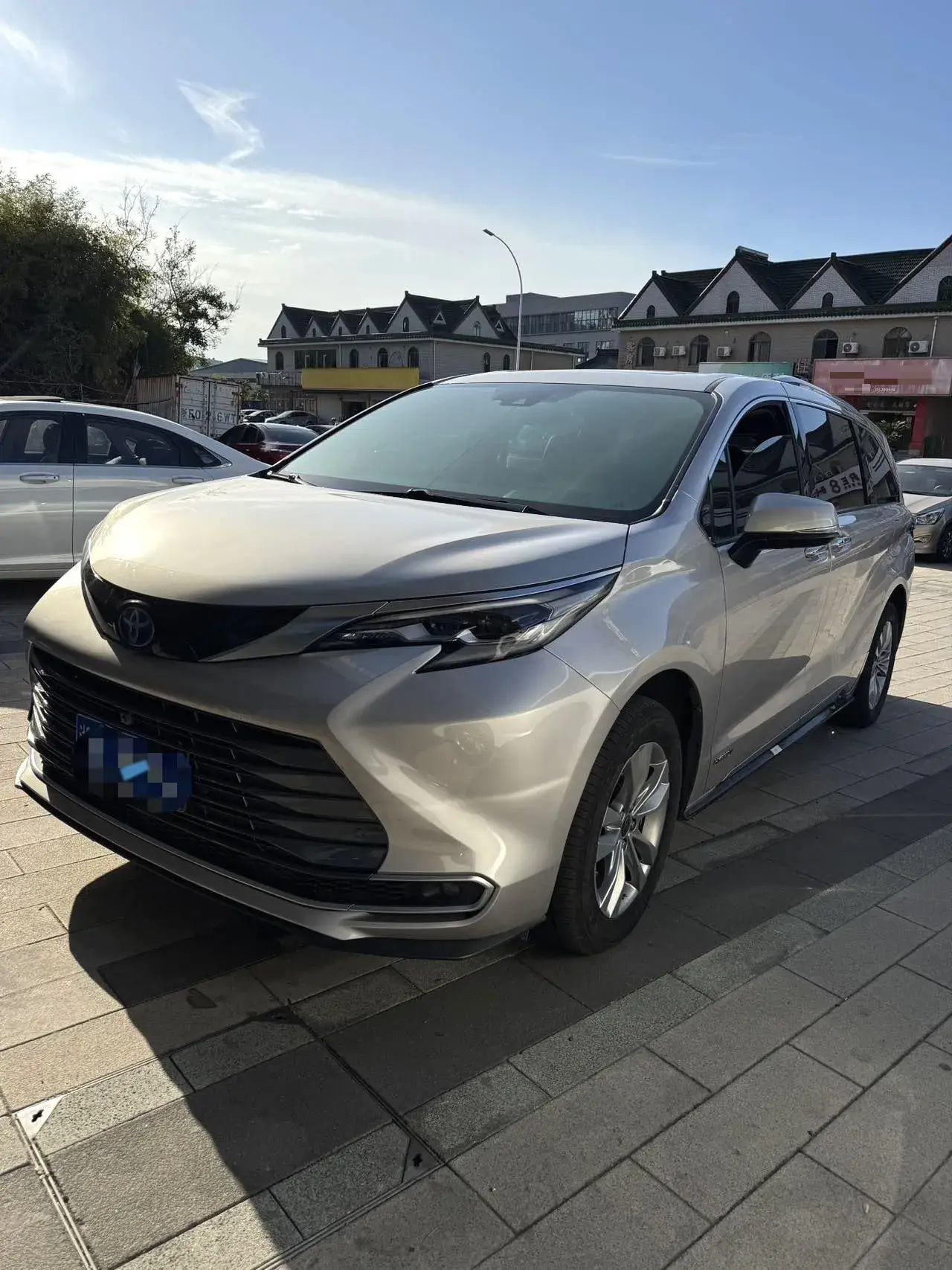 2021 TOYOTA SIENNA view 1
