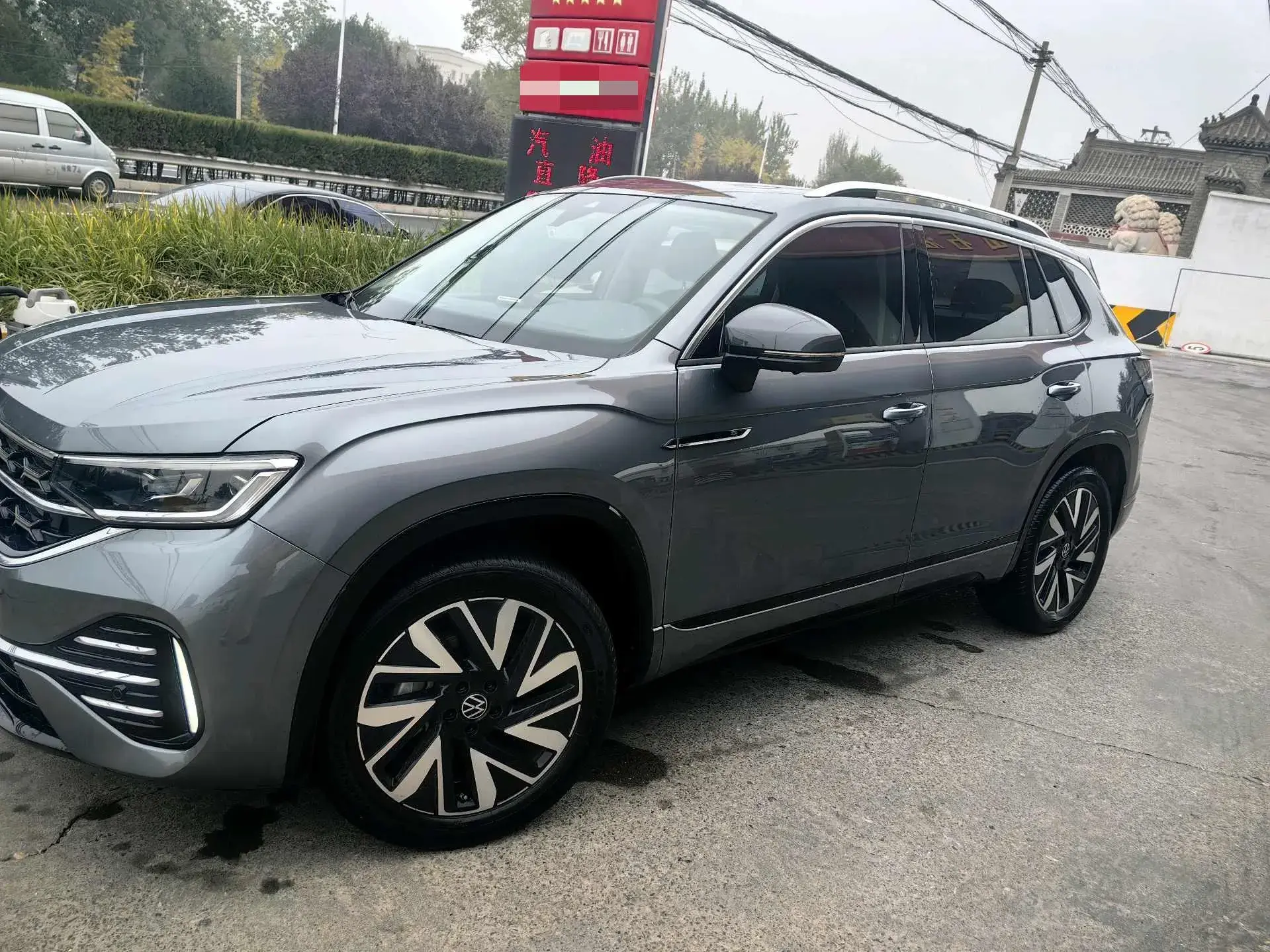 2023 VOLKSWAGEN TAYRON thumbnail 2