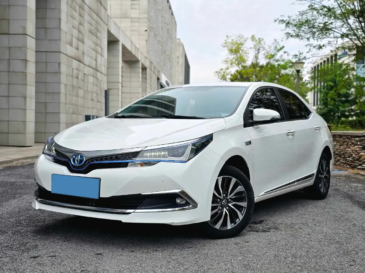 2019 Toyota Corolla Hybird E+ 1.8L 99HP L4 E-CVT PHEV 10.5KWH