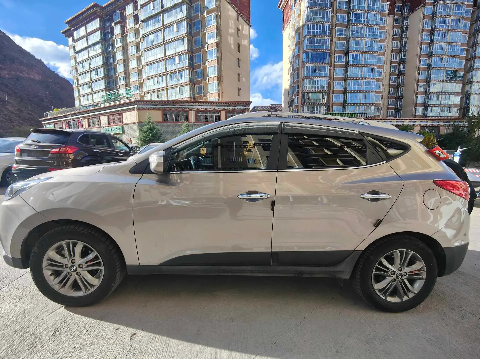 2015 HYUNDAI IX35 thumbnail 3