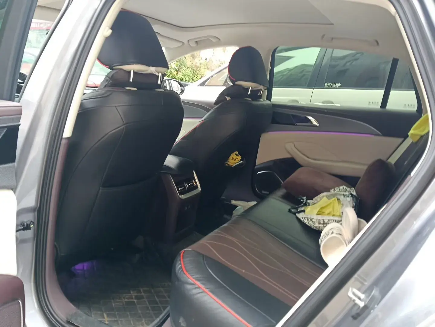 2023 HONGQI H5 thumbnail 3