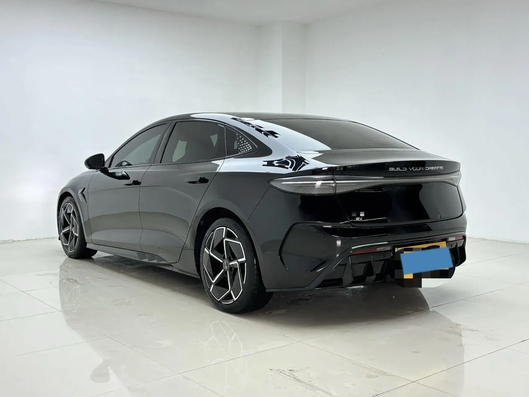 2023 BYD SEAL thumbnail 4